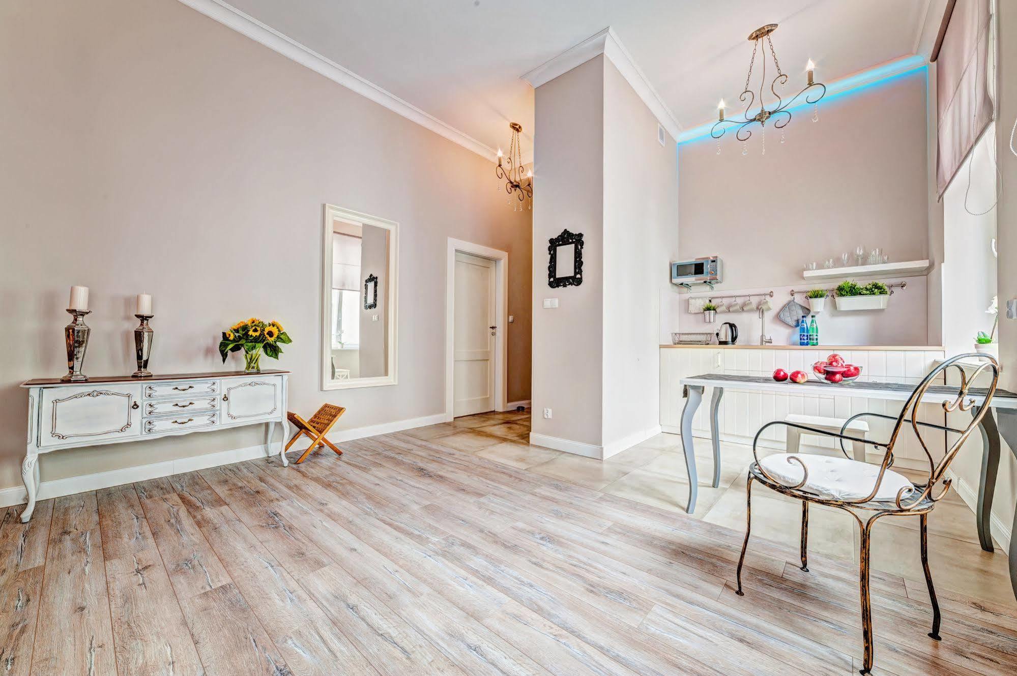 E-Apartamenty Swiety Marcin Poznań Exteriör bild